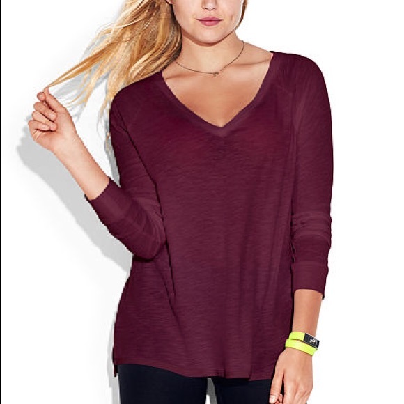 VICTORIAS SECRET PINK SEAMLESS VNECK DOG//PINK SUPER SOFT TEESHIRT NWT